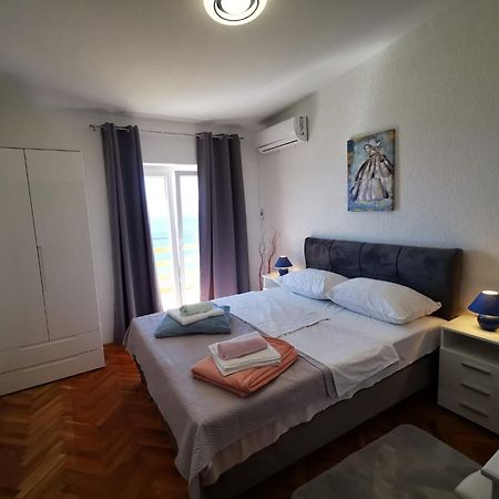 Apartment Ana เซนญ์ ภายนอก รูปภาพ