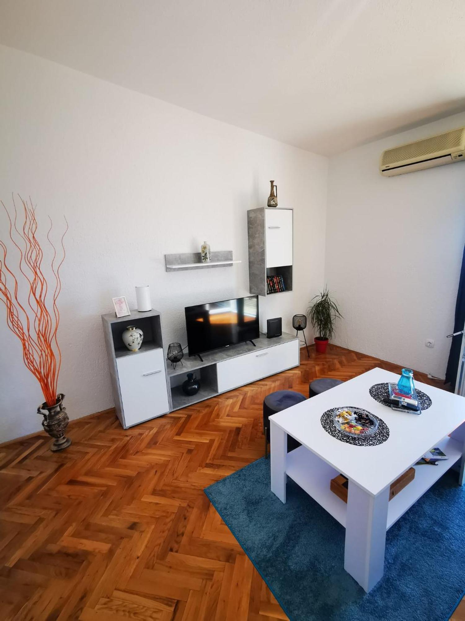 Apartment Ana เซนญ์ ภายนอก รูปภาพ