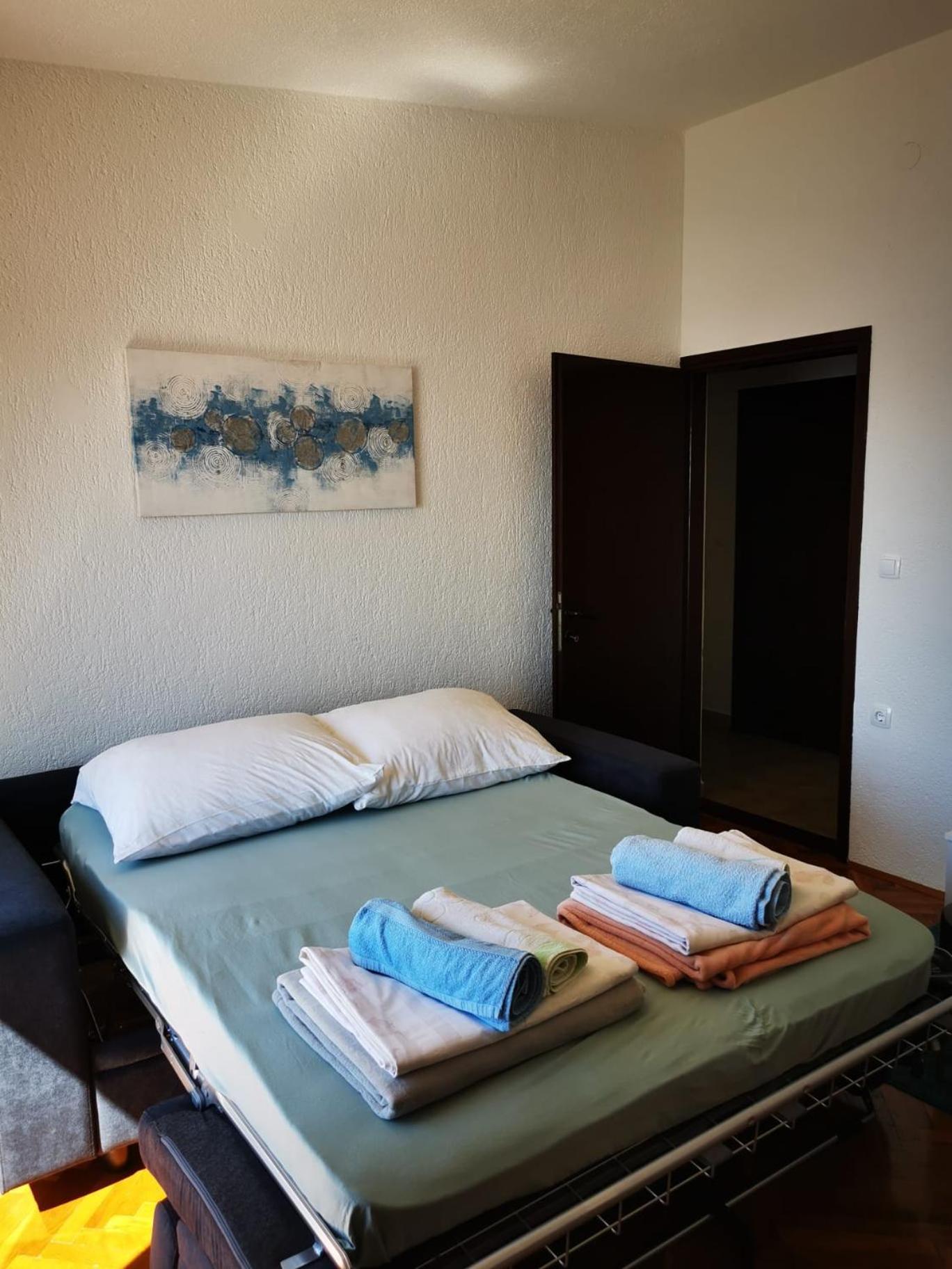 Apartment Ana เซนญ์ ภายนอก รูปภาพ